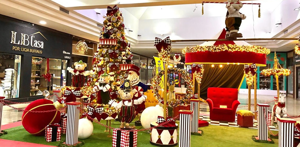 CIRCO DO NOEL ALEGRA O NATAL DO SHOPPING